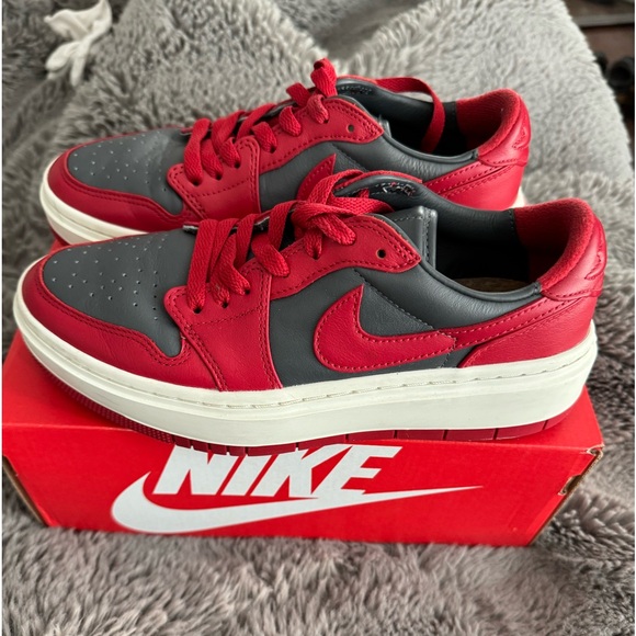 Nike AIR JORDAN 1 - ELEVATE Women’s 8 - Picture 12 of 15